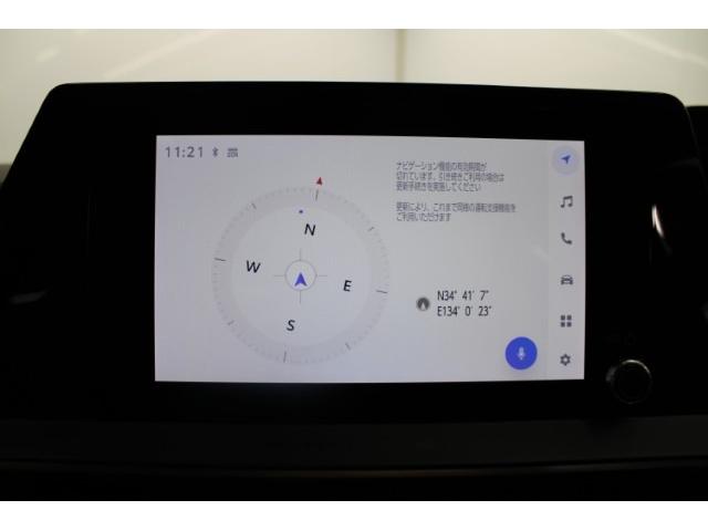 プリウス Ｕ　禁煙車　セーフティパッケージＩＩＩ　グラディエントブラック内装　全周囲カメラ　１００Ｖ電源　ステアリングヒーター　クリアランスソナー　ＢＳＭ　ＥＴＣ２．０　衝突軽減ブレーキ　オートマッチハイビーム（3枚目）