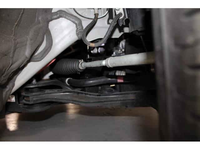 プリウス Ｕ　禁煙車　セーフティパッケージＩＩＩ　グラディエントブラック内装　全周囲カメラ　１００Ｖ電源　ステアリングヒーター　クリアランスソナー　ＢＳＭ　ＥＴＣ２．０　衝突軽減ブレーキ　オートマッチハイビーム（6枚目）