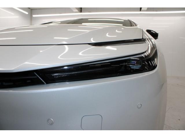 プリウス Ｕ　禁煙車　セーフティパッケージＩＩＩ　グラディエントブラック内装　全周囲カメラ　１００Ｖ電源　ステアリングヒーター　クリアランスソナー　ＢＳＭ　ＥＴＣ２．０　衝突軽減ブレーキ　オートマッチハイビーム（19枚目）