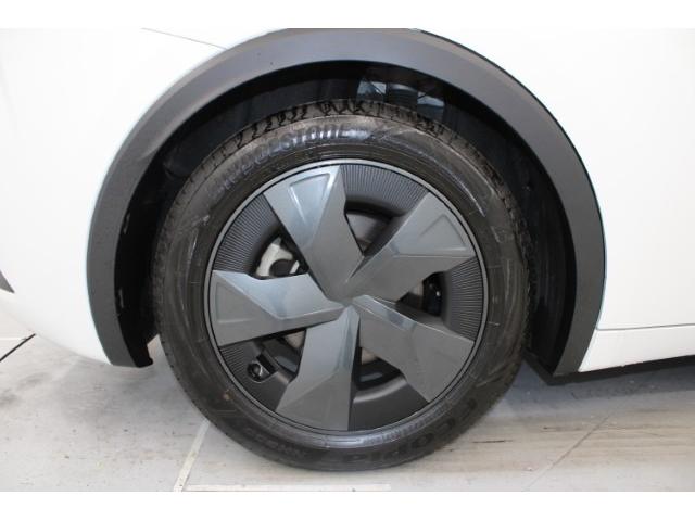 プリウス Ｕ　禁煙車　セーフティパッケージＩＩＩ　グラディエントブラック内装　全周囲カメラ　１００Ｖ電源　ステアリングヒーター　クリアランスソナー　ＢＳＭ　ＥＴＣ２．０　衝突軽減ブレーキ　オートマッチハイビーム（26枚目）