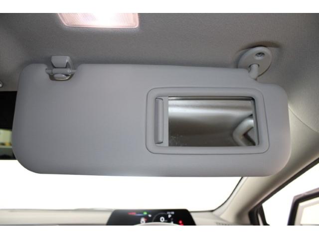 プリウス Ｕ　禁煙車　セーフティパッケージＩＩＩ　グラディエントブラック内装　全周囲カメラ　１００Ｖ電源　ステアリングヒーター　クリアランスソナー　ＢＳＭ　ＥＴＣ２．０　衝突軽減ブレーキ　オートマッチハイビーム（51枚目）