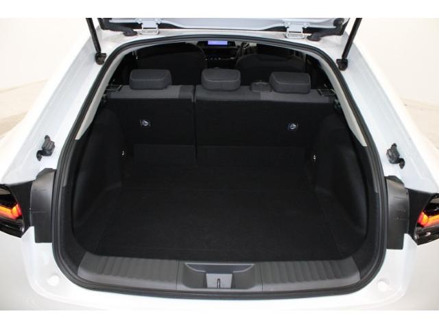 プリウス Ｕ　禁煙車　セーフティパッケージＩＩＩ　グラディエントブラック内装　全周囲カメラ　１００Ｖ電源　ステアリングヒーター　クリアランスソナー　ＢＳＭ　ＥＴＣ２．０　衝突軽減ブレーキ　オートマッチハイビーム（79枚目）