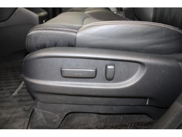 オデッセイ アブソルート・EXホンダセンシング 後期型 禁煙車 純正9インチナビ 11.6インチ後席モニター フルセグ 全周囲カメラ 純正18インチAW 両側電動スライドドア レーダークルーズ 衝突軽減 障害物センサー BSM LED(46枚目)