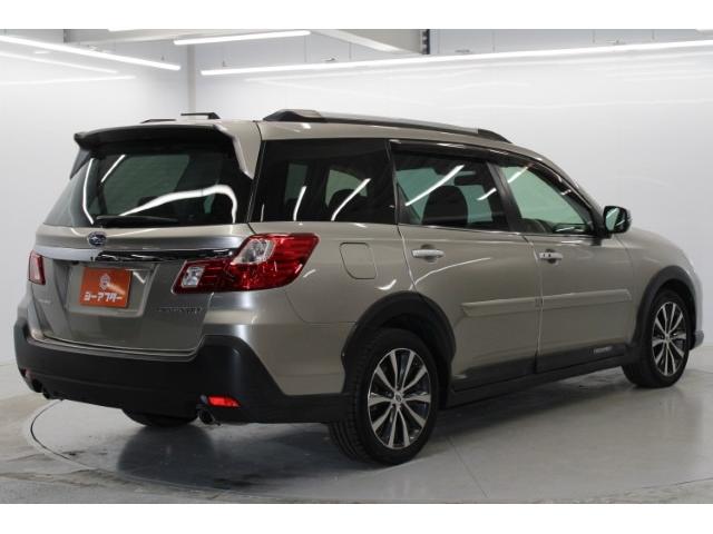 エクシーガクロスオーバー７ ２．５ｉアイサイト　禁煙車　カロッツェリアナビ　フルセグ　バックカメラ　アイサイトＶｅｒ２　レーダークルーズ　ハーフレザー　タン内装　シートヒーター　パワーシート　パドルシフト　ルーフレール　純正１７インチＡＷ　ＥＴＣ（10枚目）