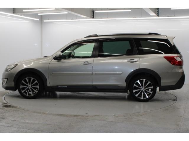 エクシーガクロスオーバー７ ２．５ｉアイサイト　禁煙車　カロッツェリアナビ　フルセグ　バックカメラ　アイサイトＶｅｒ２　レーダークルーズ　ハーフレザー　タン内装　シートヒーター　パワーシート　パドルシフト　ルーフレール　純正１７インチＡＷ　ＥＴＣ（13枚目）