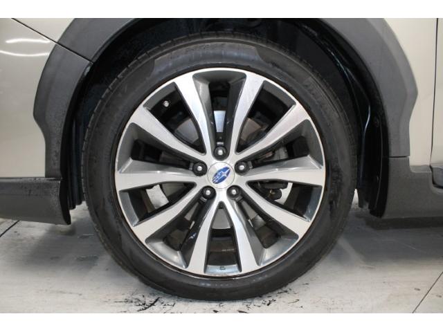 エクシーガクロスオーバー７ ２．５ｉアイサイト　禁煙車　カロッツェリアナビ　フルセグ　バックカメラ　アイサイトＶｅｒ２　レーダークルーズ　ハーフレザー　タン内装　シートヒーター　パワーシート　パドルシフト　ルーフレール　純正１７インチＡＷ　ＥＴＣ（28枚目）