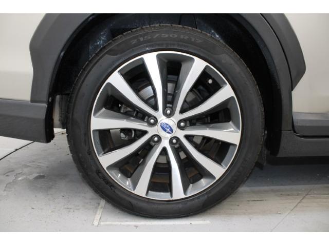 エクシーガクロスオーバー７ ２．５ｉアイサイト　禁煙車　カロッツェリアナビ　フルセグ　バックカメラ　アイサイトＶｅｒ２　レーダークルーズ　ハーフレザー　タン内装　シートヒーター　パワーシート　パドルシフト　ルーフレール　純正１７インチＡＷ　ＥＴＣ（30枚目）