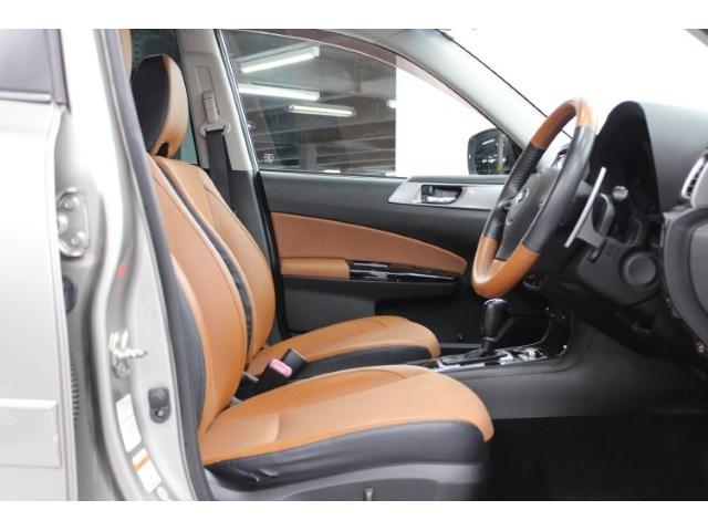 エクシーガクロスオーバー７ ２．５ｉアイサイト　禁煙車　カロッツェリアナビ　フルセグ　バックカメラ　アイサイトＶｅｒ２　レーダークルーズ　ハーフレザー　タン内装　シートヒーター　パワーシート　パドルシフト　ルーフレール　純正１７インチＡＷ　ＥＴＣ（33枚目）