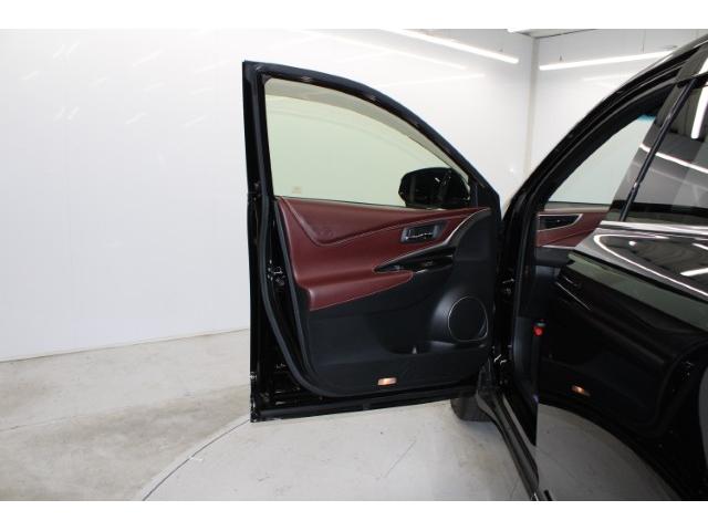 ハリアー プレミアム 後期 禁煙 純正9インチナビ フルセグ バックカメラ 電動Rゲート トヨタセーフティセンス レーダークルーズコントロール ハーフレザーシート オートホールド LEDヘッドライト ビルトインETC2.0(19枚目)