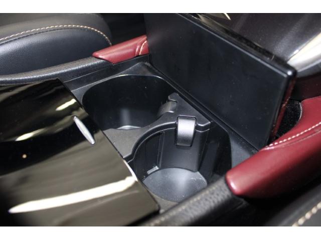 ハリアー プレミアム 後期 禁煙 純正9インチナビ フルセグ バックカメラ 電動Rゲート トヨタセーフティセンス レーダークルーズコントロール ハーフレザーシート オートホールド LEDヘッドライト ビルトインETC2.0(54枚目)