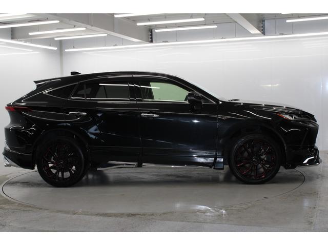 ハリアー Ｚ　レザーパッケージ　禁煙車　モデリスタフルエアロ　純正１２．３型ナビ　全周囲カメラ　フルセグ　ＪＢＬサウンド　セーフティセンス　レーダークルーズ　黒本革シート　シートヒーター　ベンチレーション　パワーシート　ＨＵＤ（5枚目）