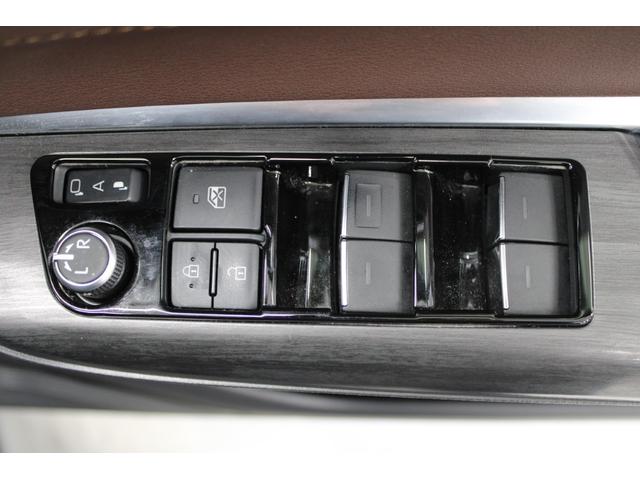 ハリアー Ｚ　レザーパッケージ　禁煙車　モデリスタフルエアロ　純正１２．３型ナビ　全周囲カメラ　フルセグ　ＪＢＬサウンド　セーフティセンス　レーダークルーズ　黒本革シート　シートヒーター　ベンチレーション　パワーシート　ＨＵＤ（32枚目）