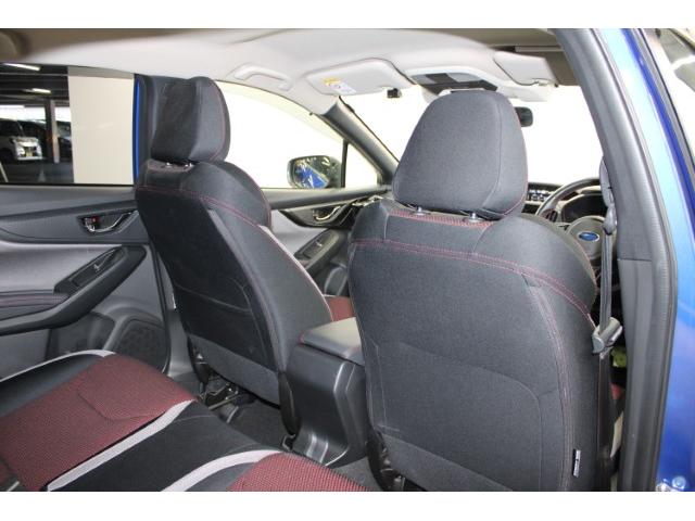 インプレッサスポーツ ＳＴＩスポーツ　後期　禁煙車　ＡＬＰＩＮＥナビ　フルセグ　フロントサイドバックカメラ　アイサイトセーフティプラス　ＢＳＭ　レーダークルーズ　レーンアシスト　パワーシート　アダプティブヘッドライト　純正１８インチＡＷ（34枚目）