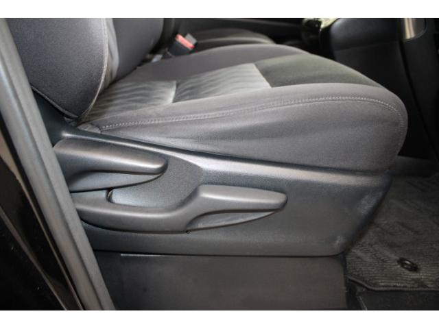 アルファード ２．５Ｓ　後期型　禁煙車　イクリプスナビ　フルセグ　バックカメラ　トヨタセーフティセンス　レーダークルーズコントロール　片側電動スライドドア　レーンアシスト　オートマチックハイビーム　純正１８インチＡＷ　ＥＴＣ（29枚目）