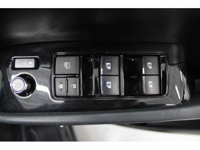 アルファード ２．５Ｓ　後期型　禁煙車　イクリプスナビ　フルセグ　バックカメラ　トヨタセーフティセンス　レーダークルーズコントロール　片側電動スライドドア　レーンアシスト　オートマチックハイビーム　純正１８インチＡＷ　ＥＴＣ（32枚目）