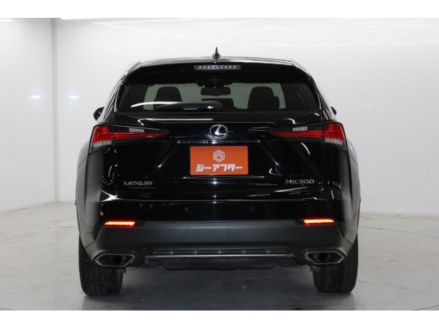 NX NX300 Fスポーツ 後期型 禁煙車 ムーンルーフ 純正10.3インチディスプレイ サイド・バックカメラ 本革シート ETC2.0 三眼LEDヘッドライト ステアリングヒーター アダプティブヘッドライト シートエアコン(7枚目)