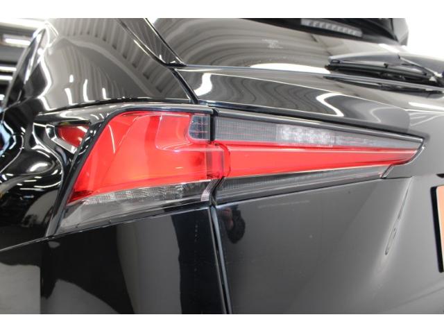 NX NX300 Fスポーツ 後期型 禁煙車 ムーンルーフ 純正10.3インチディスプレイ サイド・バックカメラ 本革シート ETC2.0 三眼LEDヘッドライト ステアリングヒーター アダプティブヘッドライト シートエアコン(19枚目)