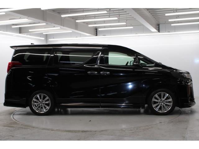アルファード ２．５Ｓ　タイプゴールド　後期型　禁煙車　フルモデリスタ　三眼ＬＥＤヘッドライト　１３．３インチフリップダウンモニター　９インチ純正ディスプレイ　バックカメラ　アダプティブヘッドライト　両側電動ドア　レーダークルーズ（5枚目）