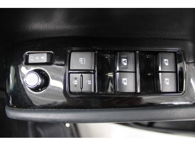 アルファード ２．５Ｓ　タイプゴールド　後期型　禁煙車　フルモデリスタ　三眼ＬＥＤヘッドライト　１３．３インチフリップダウンモニター　９インチ純正ディスプレイ　バックカメラ　アダプティブヘッドライト　両側電動ドア　レーダークルーズ（31枚目）