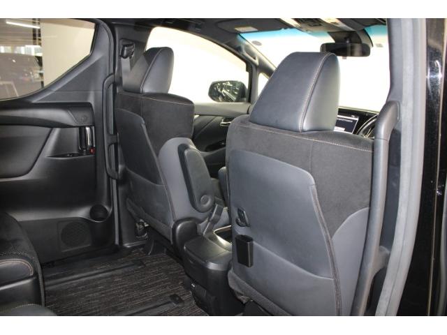 アルファード ２．５Ｓ　タイプゴールド　後期型　禁煙車　フルモデリスタ　三眼ＬＥＤヘッドライト　１３．３インチフリップダウンモニター　９インチ純正ディスプレイ　バックカメラ　アダプティブヘッドライト　両側電動ドア　レーダークルーズ（33枚目）