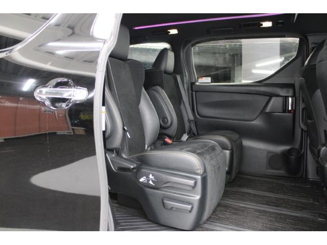 アルファード ２．５Ｓ　タイプゴールド　後期型　禁煙車　フルモデリスタ　三眼ＬＥＤヘッドライト　１３．３インチフリップダウンモニター　９インチ純正ディスプレイ　バックカメラ　アダプティブヘッドライト　両側電動ドア　レーダークルーズ（36枚目）