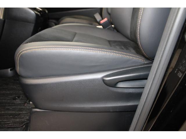 アルファード ２．５Ｓ　タイプゴールド　後期型　禁煙車　フルモデリスタ　三眼ＬＥＤヘッドライト　１３．３インチフリップダウンモニター　９インチ純正ディスプレイ　バックカメラ　アダプティブヘッドライト　両側電動ドア　レーダークルーズ（40枚目）