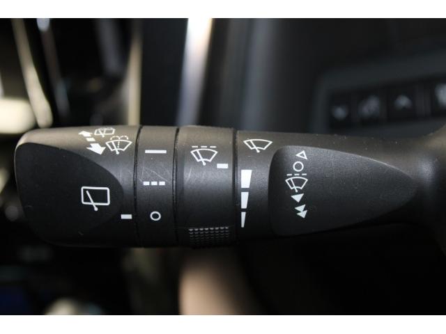 アルファード ２．５Ｓ　タイプゴールド　後期型　禁煙車　フルモデリスタ　三眼ＬＥＤヘッドライト　１３．３インチフリップダウンモニター　９インチ純正ディスプレイ　バックカメラ　アダプティブヘッドライト　両側電動ドア　レーダークルーズ（63枚目）