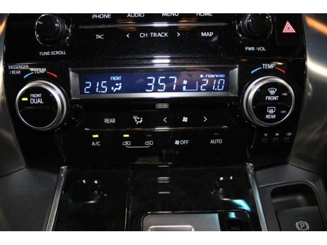 アルファード ２．５Ｓ　タイプゴールド　後期型　禁煙車　フルモデリスタ　三眼ＬＥＤヘッドライト　１３．３インチフリップダウンモニター　９インチ純正ディスプレイ　バックカメラ　アダプティブヘッドライト　両側電動ドア　レーダークルーズ（72枚目）