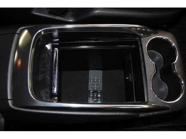 アルファード ２．５Ｓ　タイプゴールド　後期型　禁煙車　フルモデリスタ　三眼ＬＥＤヘッドライト　１３．３インチフリップダウンモニター　９インチ純正ディスプレイ　バックカメラ　アダプティブヘッドライト　両側電動ドア　レーダークルーズ（76枚目）