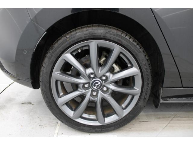 ＭＡＺＤＡ３ファストバック １５Ｓツーリング　禁煙車　６ＭＴ　純正ナビ　全周囲モニター　純正１８インチナビ　純正アルミホイール　アダプティブクル－ズコントロール　ＢＳＭ衝突軽減ブレーキ　フルセグ　ＬＥＤヘッドライト　レーンアシスト　パークアシスト（22枚目）