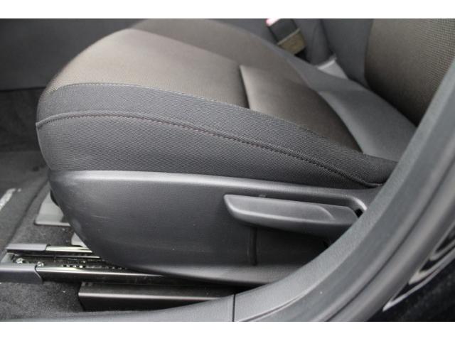 ＭＡＺＤＡ３ファストバック １５Ｓツーリング　禁煙車　６ＭＴ　純正ナビ　全周囲モニター　純正１８インチナビ　純正アルミホイール　アダプティブクル－ズコントロール　ＢＳＭ衝突軽減ブレーキ　フルセグ　ＬＥＤヘッドライト　レーンアシスト　パークアシスト（37枚目）