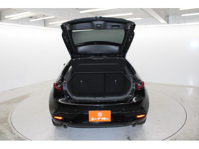 ＭＡＺＤＡ３ファストバック １５Ｓツーリング　禁煙車　６ＭＴ　純正ナビ　全周囲モニター　純正１８インチナビ　純正アルミホイール　アダプティブクル－ズコントロール　ＢＳＭ衝突軽減ブレーキ　フルセグ　ＬＥＤヘッドライト　レーンアシスト　パークアシスト（76枚目）