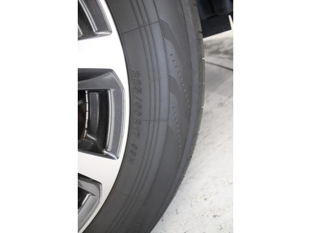 ヴェルファイアハイブリッド エグゼクティブラウンジ　禁煙車　純正１０インチナビ　ＪＢＬサウンド　全周囲カメラ　革シート　両側電動ドア　レーダークルーズ　シートヒーター　後席モニター　応急用スペアタイヤ　オットマン　電動リアゲート　パワーシート（22枚目）