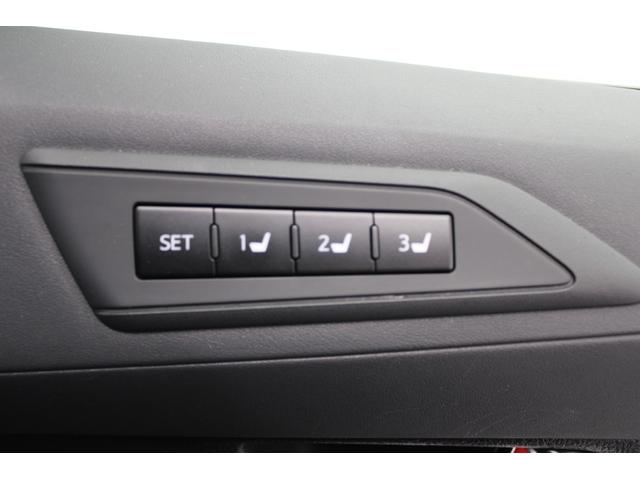 ヴェルファイアハイブリッド エグゼクティブラウンジ　禁煙車　純正１０インチナビ　ＪＢＬサウンド　全周囲カメラ　革シート　両側電動ドア　レーダークルーズ　シートヒーター　後席モニター　応急用スペアタイヤ　オットマン　電動リアゲート　パワーシート（32枚目）