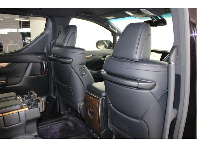 ヴェルファイアハイブリッド エグゼクティブラウンジ　禁煙車　純正１０インチナビ　ＪＢＬサウンド　全周囲カメラ　革シート　両側電動ドア　レーダークルーズ　シートヒーター　後席モニター　応急用スペアタイヤ　オットマン　電動リアゲート　パワーシート（35枚目）