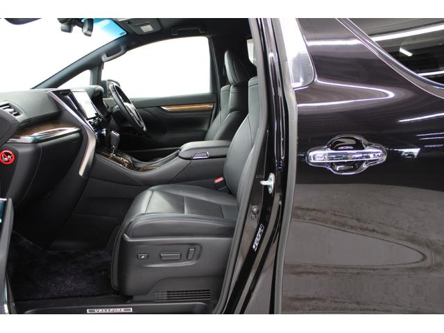 ヴェルファイアハイブリッド エグゼクティブラウンジ　禁煙車　純正１０インチナビ　ＪＢＬサウンド　全周囲カメラ　革シート　両側電動ドア　レーダークルーズ　シートヒーター　後席モニター　応急用スペアタイヤ　オットマン　電動リアゲート　パワーシート（43枚目）