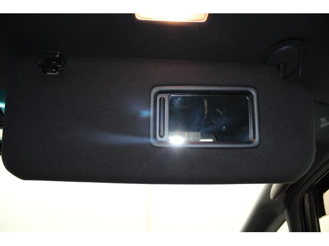 ヴェルファイアハイブリッド エグゼクティブラウンジ　禁煙車　純正１０インチナビ　ＪＢＬサウンド　全周囲カメラ　革シート　両側電動ドア　レーダークルーズ　シートヒーター　後席モニター　応急用スペアタイヤ　オットマン　電動リアゲート　パワーシート（57枚目）