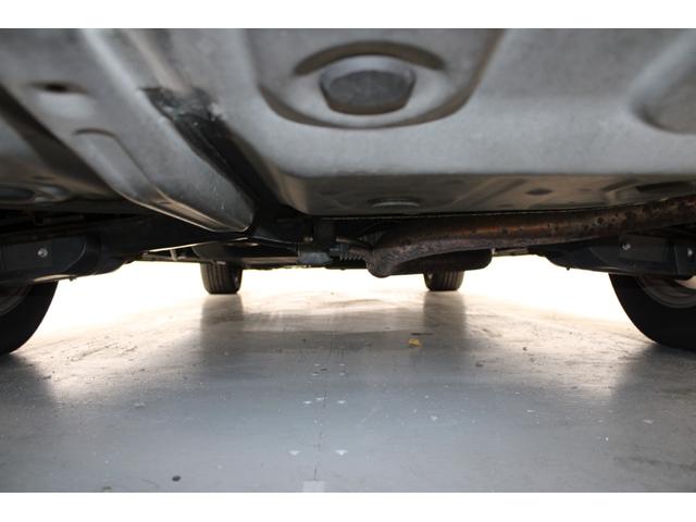 ヴェルファイアハイブリッド エグゼクティブラウンジ　禁煙車　純正１０インチナビ　ＪＢＬサウンド　全周囲カメラ　革シート　両側電動ドア　レーダークルーズ　シートヒーター　後席モニター　応急用スペアタイヤ　オットマン　電動リアゲート　パワーシート（78枚目）