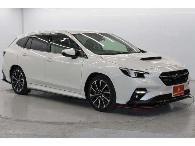 レヴォーグ ＳＴＩスポーツ　ＥＸ　禁煙車　スマートリアビューモニター　純正１１．６インチナビ　フルセグ　Ｆ，Ｓ，Ｂカメラ　柿本改マフラー　革シート　レーダークルーズ　電動リアゲート　ビルドインＥＴＣ　シートエアコン　パワーシート（4枚目）