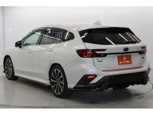 レヴォーグ ＳＴＩスポーツ　ＥＸ　禁煙車　スマートリアビューモニター　純正１１．６インチナビ　フルセグ　Ｆ，Ｓ，Ｂカメラ　柿本改マフラー　革シート　レーダークルーズ　電動リアゲート　ビルドインＥＴＣ　シートエアコン　パワーシート（8枚目）