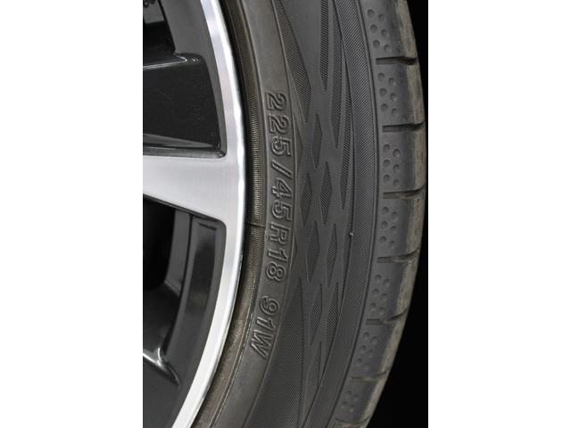 レヴォーグ ＳＴＩスポーツ　ＥＸ　禁煙車　スマートリアビューモニター　純正１１．６インチナビ　フルセグ　Ｆ，Ｓ，Ｂカメラ　柿本改マフラー　革シート　レーダークルーズ　電動リアゲート　ビルドインＥＴＣ　シートエアコン　パワーシート（26枚目）