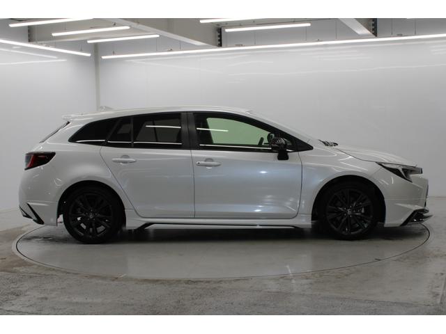 カローラツーリング ハイブリッド　ダブルバイビー　後期　禁煙　ワンオーナー　モデリスタフルエアロ　ＯＰ１０．５インチディスプレイオーディオプラス　ＢＳＭ　バックカメラ　シートヒーター　ステアリングヒーター　ＥＴＣ２．０　レーダークルーズ　ハーフレザー（5枚目）