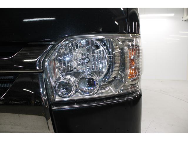 ハイエースバン スーパーＧＬ　ダークプライムＩＩ　禁煙車　純正ナビ　全周囲カメラ　フルセグ　ＬＥＤヘッドランプ　両側スライド　セーフティセンス　ＥＴＣ　リヤクーラー　リヤヒーター　スマートキー　ＡＣ１００Ｖ　ハーフレザー　本革巻き黒木目調ステアリング（16枚目）