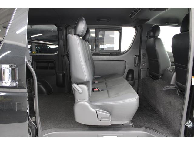ハイエースバン スーパーＧＬ　ダークプライムＩＩ　禁煙車　純正ナビ　全周囲カメラ　フルセグ　ＬＥＤヘッドランプ　両側スライド　セーフティセンス　ＥＴＣ　リヤクーラー　リヤヒーター　スマートキー　ＡＣ１００Ｖ　ハーフレザー　本革巻き黒木目調ステアリング（38枚目）