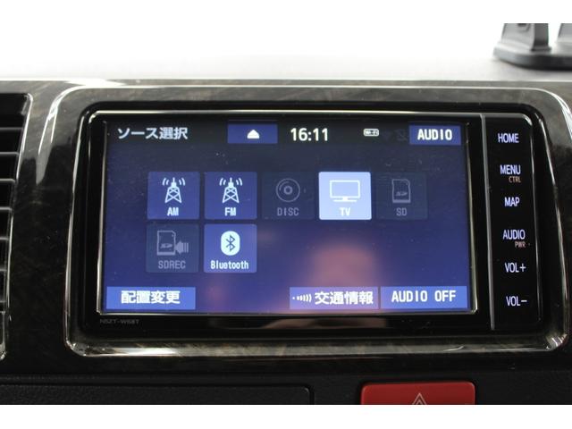 ハイエースバン スーパーＧＬ　ダークプライムＩＩ　禁煙車　純正ナビ　全周囲カメラ　フルセグ　ＬＥＤヘッドランプ　両側スライド　セーフティセンス　ＥＴＣ　リヤクーラー　リヤヒーター　スマートキー　ＡＣ１００Ｖ　ハーフレザー　本革巻き黒木目調ステアリング（62枚目）