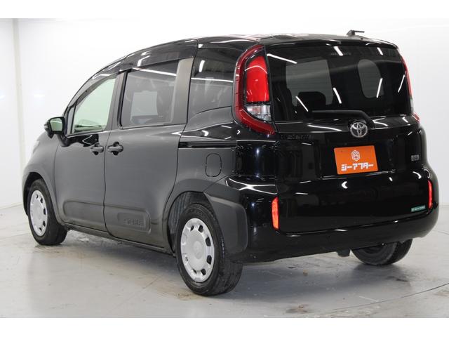 シエンタ ハイブリッドＸ　禁煙　Ｓｔｒａｄａナビ　フルセグ　バックカメラ　トヨタセーフティセンス　レーダークルーズコントロール　片側電動スライドドア　レーンキープ　オートライト　ＬＥＤヘッドライト　ビルトインＥＴＣ２．０　ＢＴ（8枚目）