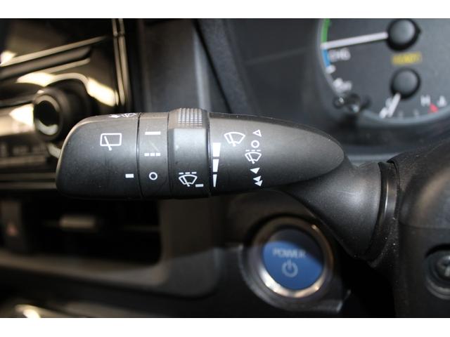 シエンタ ハイブリッドＸ　禁煙　Ｓｔｒａｄａナビ　フルセグ　バックカメラ　トヨタセーフティセンス　レーダークルーズコントロール　片側電動スライドドア　レーンキープ　オートライト　ＬＥＤヘッドライト　ビルトインＥＴＣ２．０　ＢＴ（49枚目）