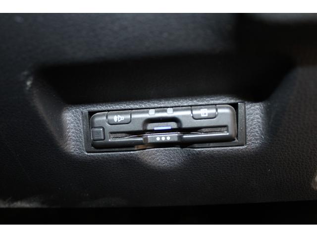 シエンタ ハイブリッドＸ　禁煙　Ｓｔｒａｄａナビ　フルセグ　バックカメラ　トヨタセーフティセンス　レーダークルーズコントロール　片側電動スライドドア　レーンキープ　オートライト　ＬＥＤヘッドライト　ビルトインＥＴＣ２．０　ＢＴ（56枚目）