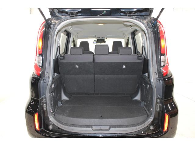 シエンタ ハイブリッドＸ　禁煙　Ｓｔｒａｄａナビ　フルセグ　バックカメラ　トヨタセーフティセンス　レーダークルーズコントロール　片側電動スライドドア　レーンキープ　オートライト　ＬＥＤヘッドライト　ビルトインＥＴＣ２．０　ＢＴ（68枚目）