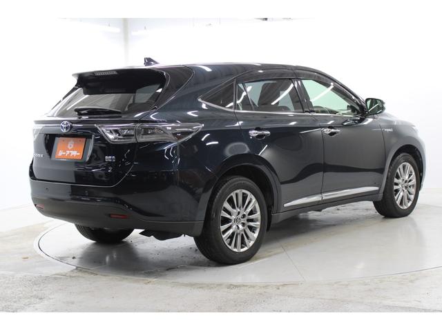 ハリアーハイブリッド プレミアム　アドバンスドパッケージ　禁煙車　サンルーフ　ＪＢＬサウンド　ＯＰ９．２インチナビ　パノラミックビューモニター　おくだけ充電　電動バックドア　ハーフレザー　パワーシート　ＬＥＤヘッドライト　レーダークルーズ　フルセグ（6枚目）